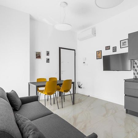 Mi Casa - Appartamento In Ponte Nuovo Milano Eksteriør billede